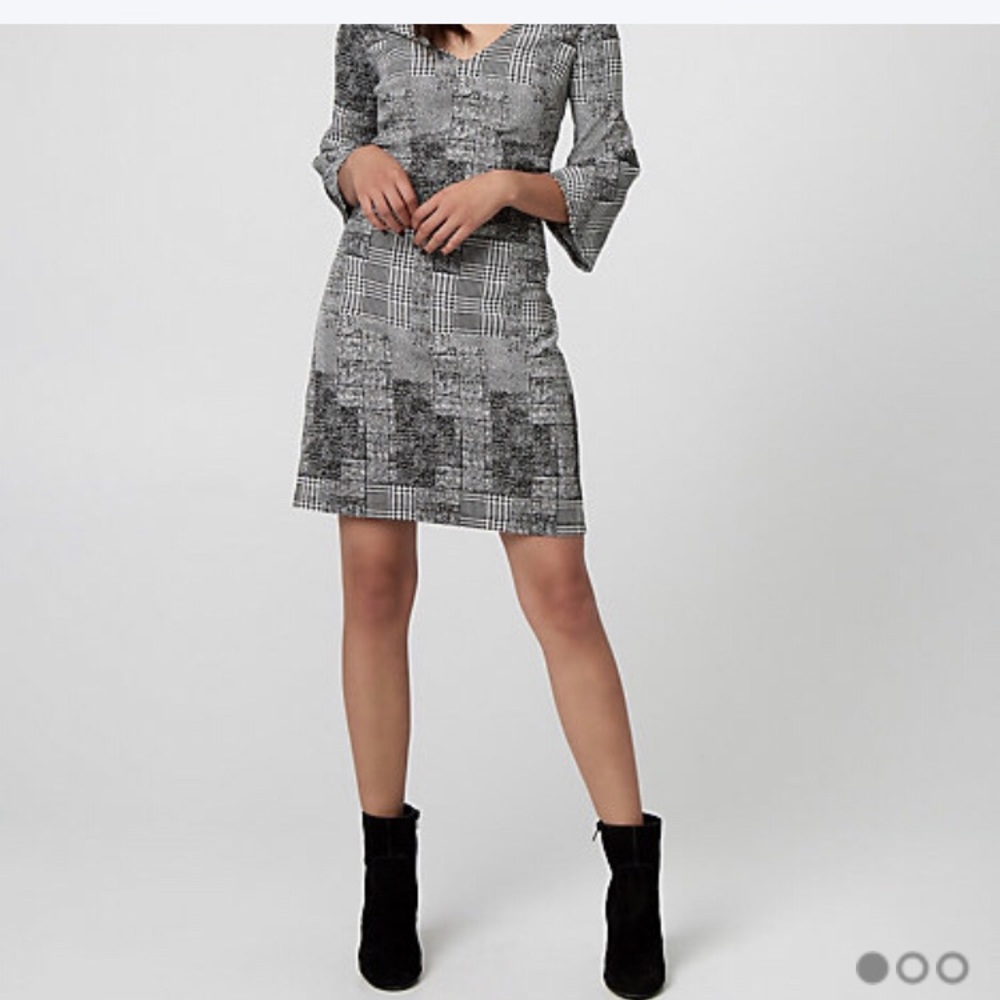 NWOT Le Château patterned dress